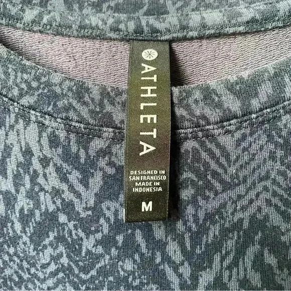Athleta Printed Crewneck Sweatshirt - Women’s Medium, Navy Blue & Grayish - Picture 3 of 11